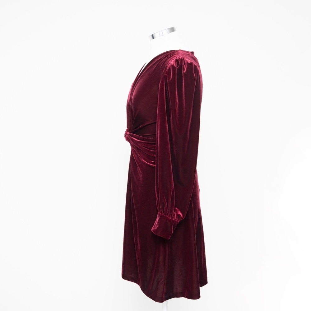 Vince Camuto -  Velvet Knot-Front Long‎ Sleeve Dress - Picture 5 of 9